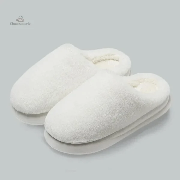 Chaussons fourrés à enfiler, chaleur et style garantis