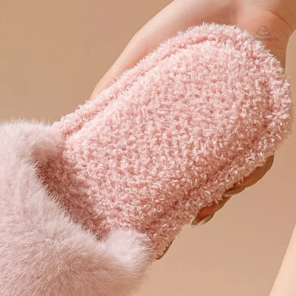 Mule ouverte, essentiel du dressing féminin